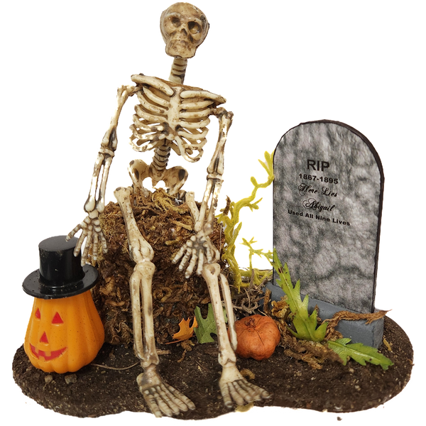 Wooden Doll Houses 1 Inch Scale Skeleton on Hay with Pumpkin